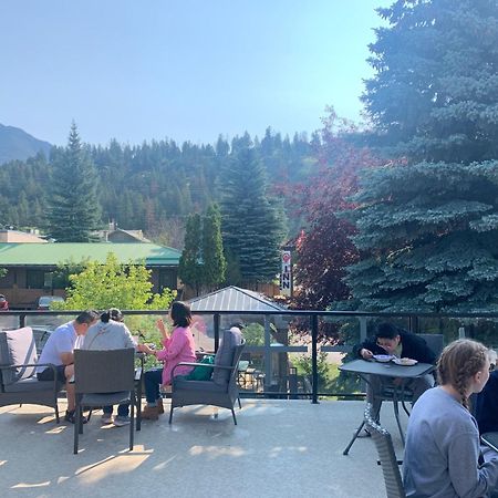 Destination Inn Radium Hot Springs Εξωτερικό φωτογραφία