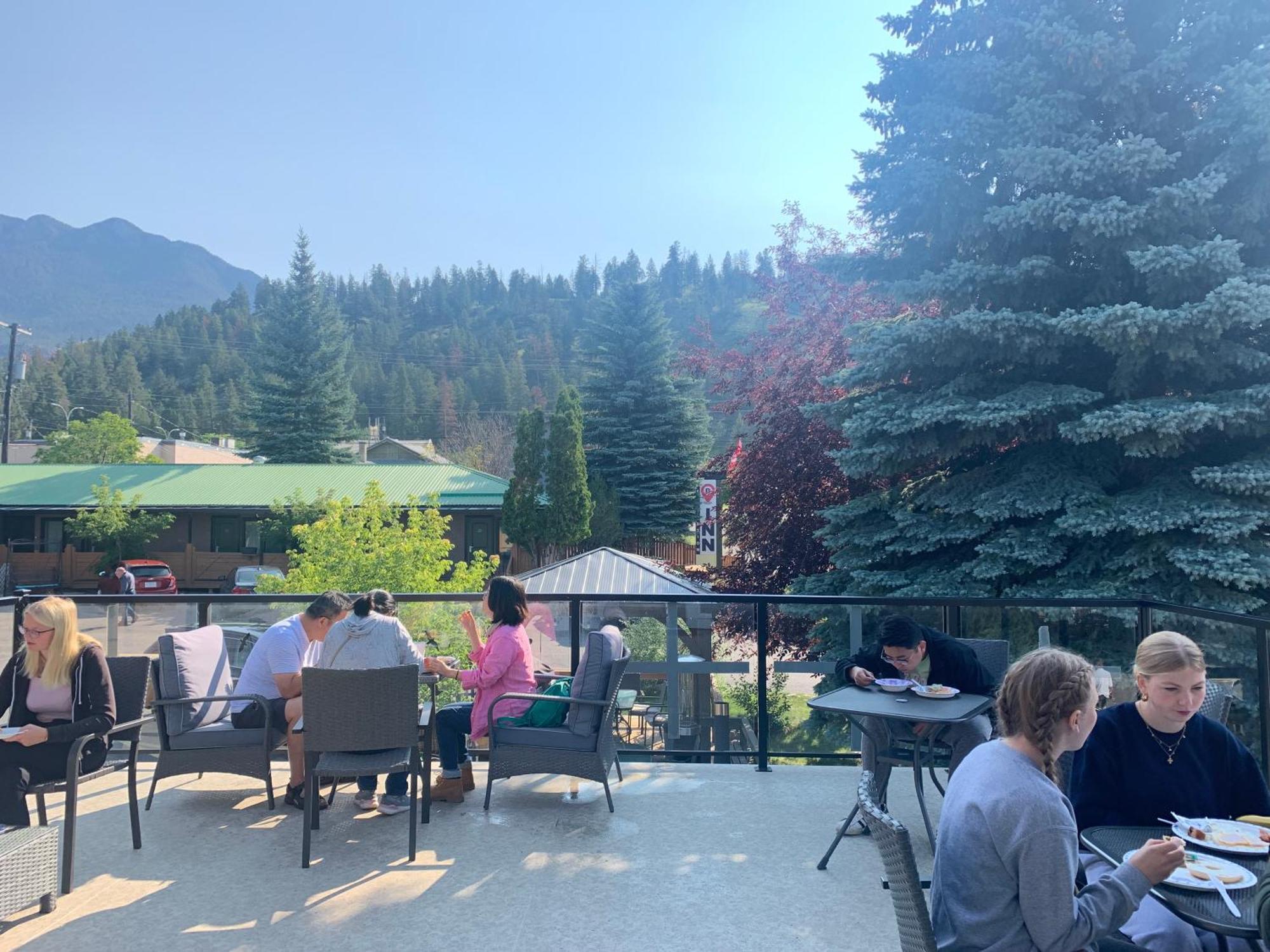 Destination Inn Radium Hot Springs Εξωτερικό φωτογραφία